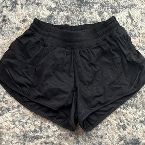 Lululemon Hotty Hot 2.5 inch